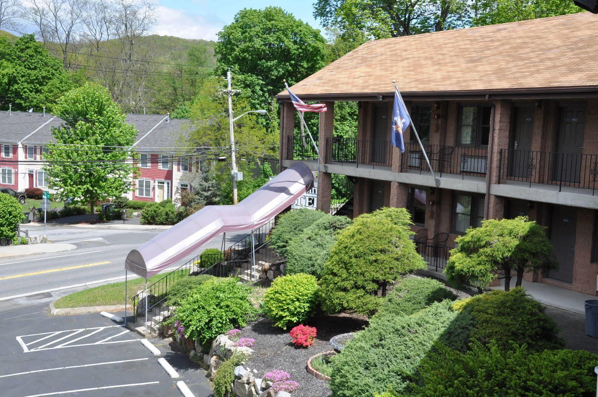 West Point Motel Highland Falls Buitenkant foto