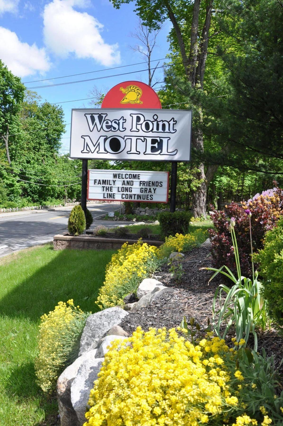 West Point Motel Highland Falls Buitenkant foto